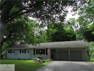 2409 Kewanee Way, Okemos, MI 48864-2518