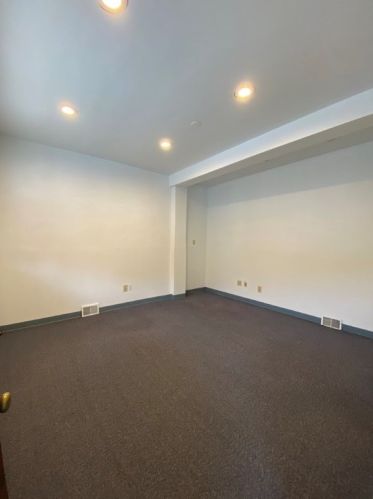 505 Main St, Pittsburgh PA  15215-2138 exterior