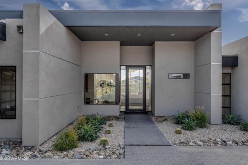 13218 17th Pl, Phoenix AZ  85022-5069 exterior