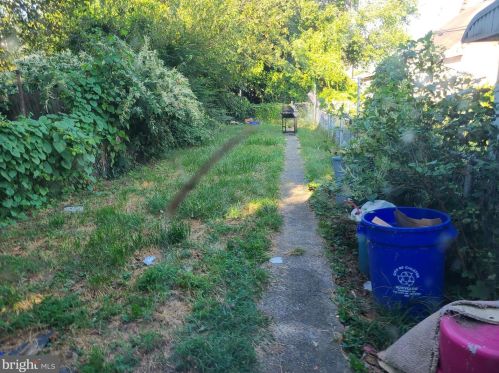 319 Engle St, Chester PA 19013-2509 exterior