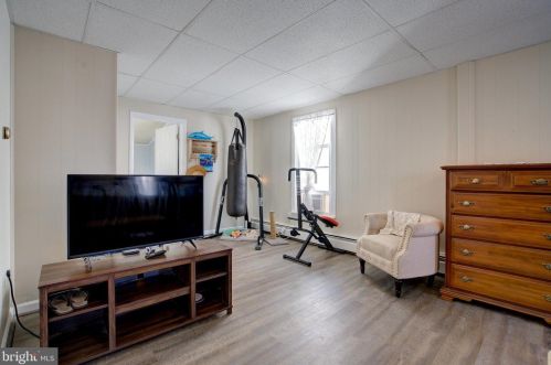 104 Queen St, Littlestown PA 17340-1640 exterior