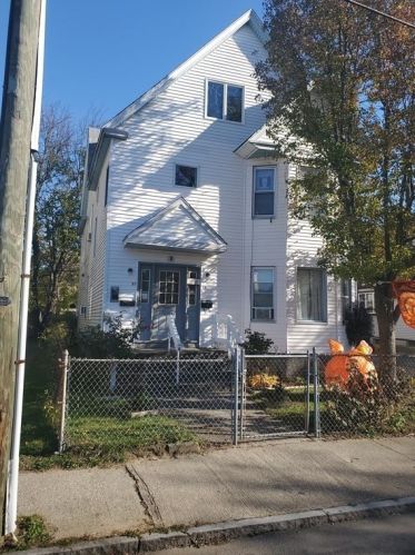 55 Lansing Pl, Springfield MA  01108-1719 exterior