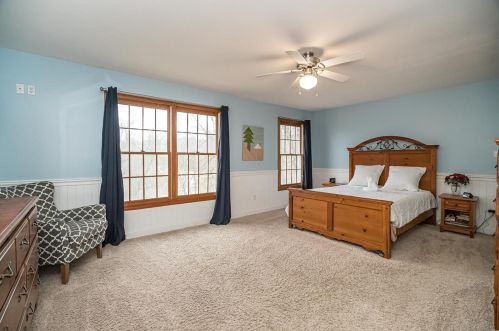 11070 Rambling Oaks Dr, Saint Louis MO 63128-2036 exterior