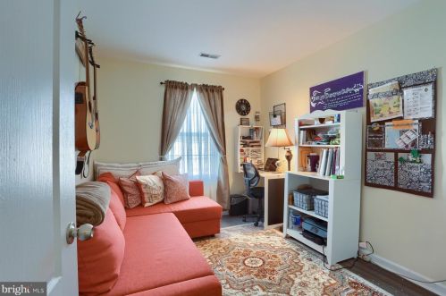 274 Eliot St, Lancaster PA  17603-8862 exterior