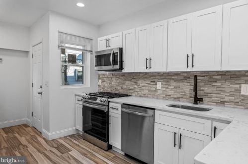 2267 Cambria St, Philadelphia PA 19134-4232 exterior