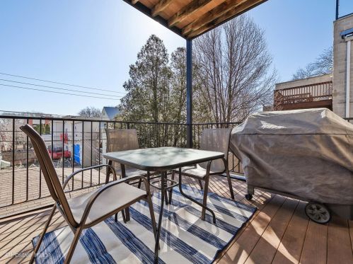 3009 Damen Ave, Chicago IL  60618-8216 exterior