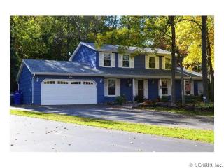 53 Hidden Spring Cir, Rochester, NY 14616-1922