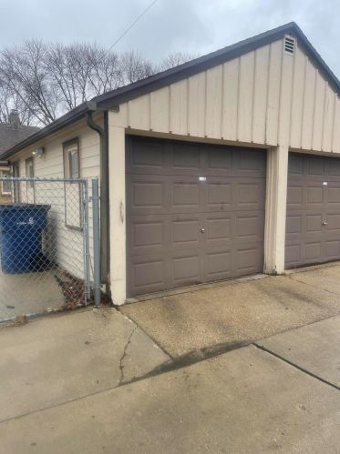 5108 24th Pl, Milwaukee, WI 53209-5617