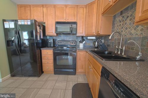 30 Peppermint Dr, Lumberton Township NJ  08048-4276 exterior