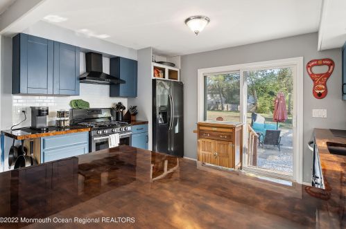 847 Bennetts Mills Rd, Jackson Twp NJ  08527-2754 exterior