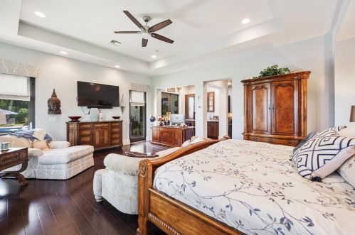 4803 Oak Cir, Boynton Beach FL 33436-5922 exterior