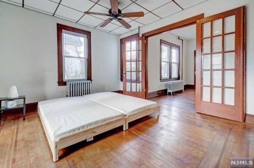 170 Fulton St, N Milford NJ 07646-1650 exterior