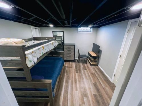 7926 Denver Ave, Milwaukee WI  53223-4940 exterior