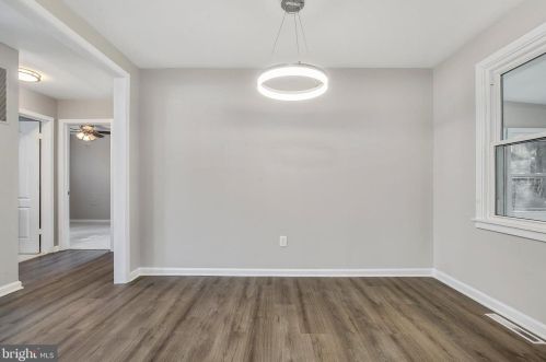 1805 Crawford Dr, Rockville MD 20851-1711 exterior