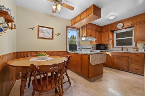 812 24 St, Manitowoc WI 54220-4416 exterior