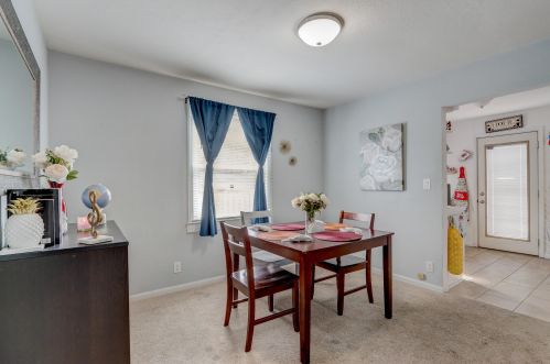 2015 94, Milwaukee WI 53227-1403 exterior