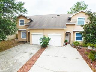 16866 Le Clare Shores Dr, Tampa, FL 33624-1098