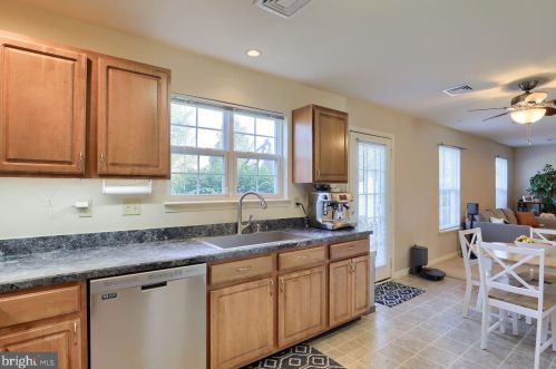 152 Merlin Dr, Hummelstown PA  17036-8841 exterior