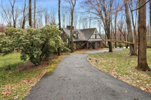 10 Brigade Hl Rd, Morristown NJ 07960-4920 exterior