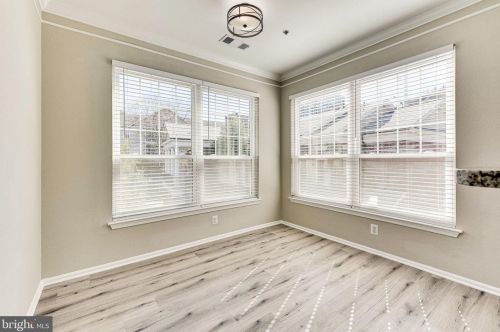 1530 Spring Gate Dr, Mc Lean, VA 22102-3418