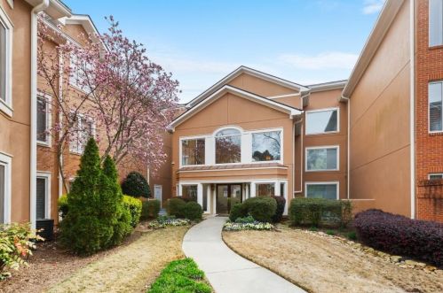 5606 Brooke Ridge Dr, Atlanta, GA 30338-3197