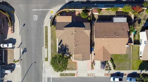 1041 Kumquat Pl, Oxnard CA 93036-1533 exterior