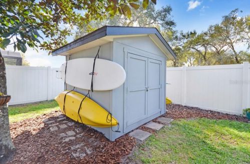 8648 Black Mesa Dr, Orlando FL 32829-8760 exterior