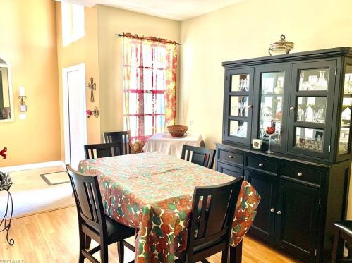 103 Burnt Pne Dr, Naples FL exterior