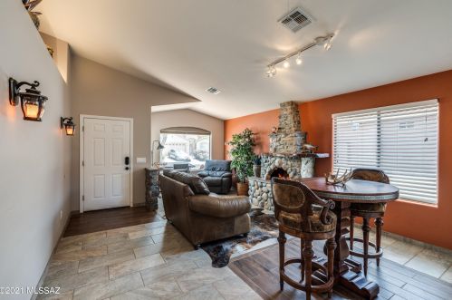 11347 Gray Boulder Ct, Tucson AZ  85737-4612 exterior