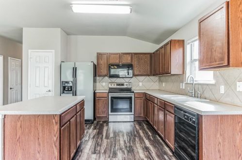 5216 English Glade Dr, Austin TX  78724-6239 exterior