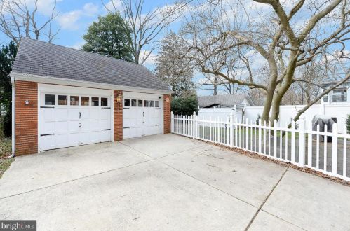 4500 Elvena Ave, Camden NJ 08109-1730 exterior