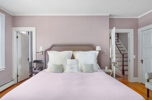 39 Orch Ave, Providence RI 02906-5514 exterior