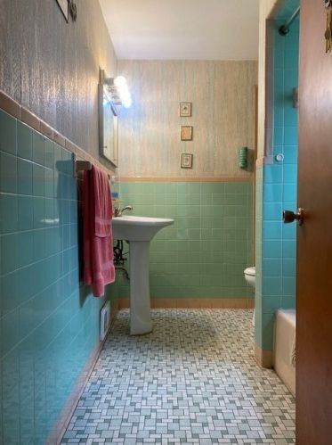 6415 Dean St, Pittsburgh PA 15206-1840 exterior