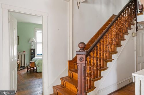 151 Kings Hwy, Lewes DE 19958-1418 exterior