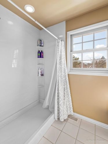 4408 Church Hl Ln, Bull Valley IL 60014-6582 exterior