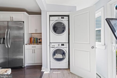 137 Gay St, Philadelphia PA 19127-1308 exterior