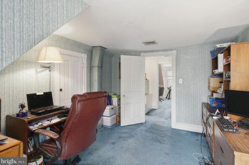 44 Linden Ave, Tavistock NJ 08033-2542 exterior