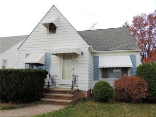 5714 Kenneth Ave, Cleveland OH  44129-3048 exterior