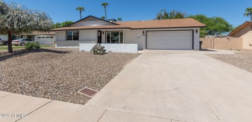 10838 38 St, Phoenix AZ 85018-5830 exterior