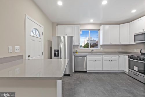 1800 Lawrence St, Washington DC  20018-2732 exterior