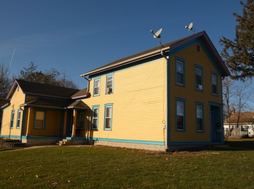 805 Seminary Ave, Bull Valley, IL 60098-2950