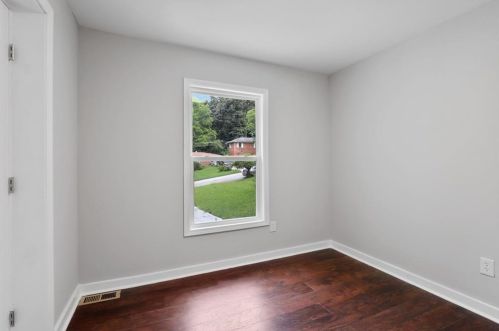 2846 Meadowview Dr, Atlanta GA  30316-4358 exterior