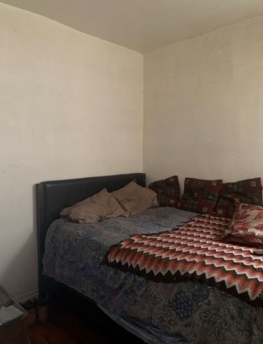 7321 Champlain Ave, Chicago IL 60619-1828 exterior