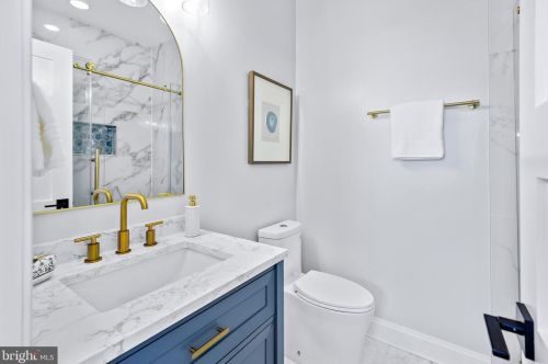 1551 4th St, Washington DC  20001-1905 exterior