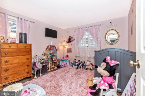 265 Old State Rd, Limerick PA 19468-3214 exterior