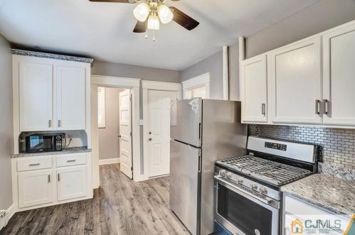 244 Hamilton St, New Brunswick NJ 08901-2206 exterior