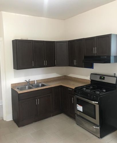 5644 Carpenter St, Chicago, IL 60621-1526