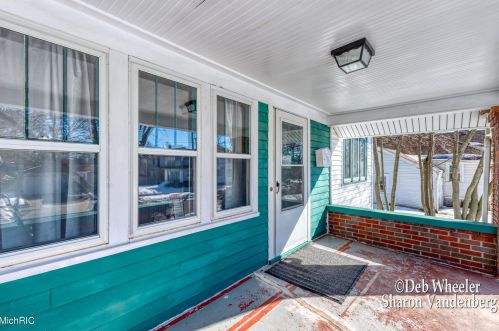 1824 Godwin Ave, Grand Rapids MI 49507-2673 exterior