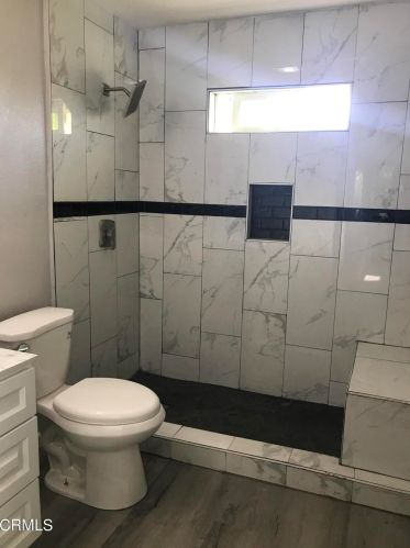 1302 Palm Dr, Oxnard CA 93030-4836 exterior