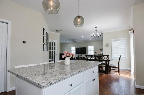 41 Windermere Vlg Rd, Ellington CT exterior